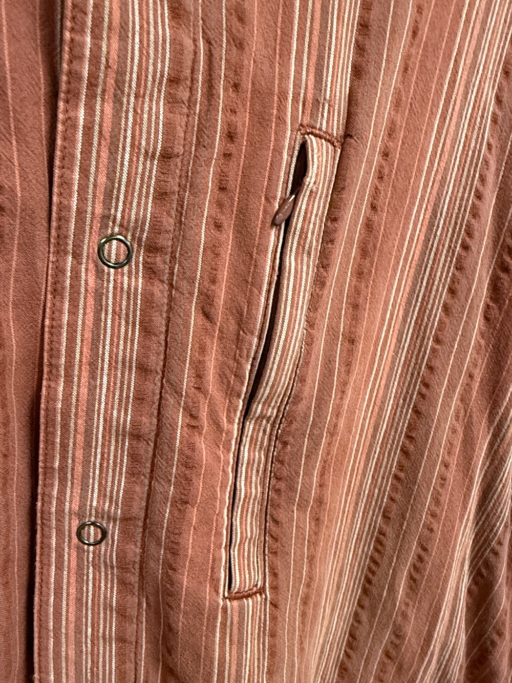 Magellan Outdoors Men's Striped Rust Short-Sleeve Button-Down Shirt 100% Cotton - Picture 3 of 4